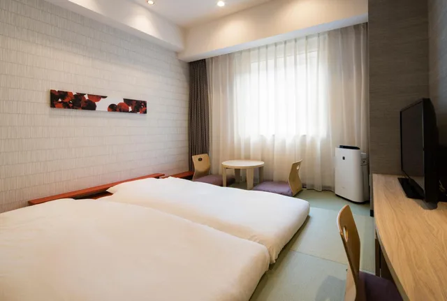 غرفة قياسية بسريرين منفصلين بأرضية تاتامي، Hotel Torifito Otaru Canal 2/3
