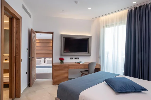 2 Bedrooms, Family Suite, Prestige, Garden View, 2 Bathrooms، Nana Golden Beach 1/4