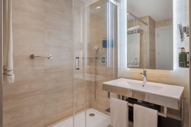 Grand, Double Bed, Melia Alicante 10/10