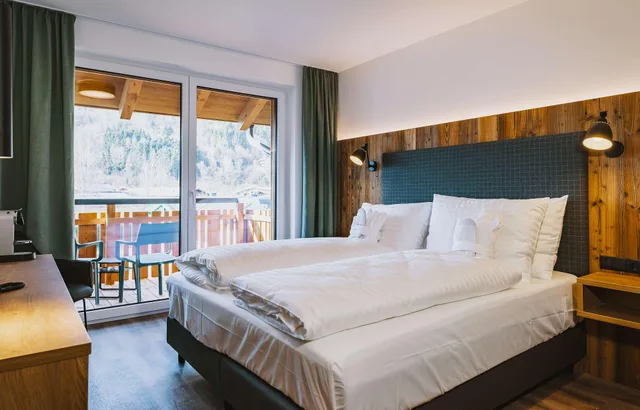 غرفة بسرير مزدوج بشرفة، Name: Elements Resort Zell Am See 1/3