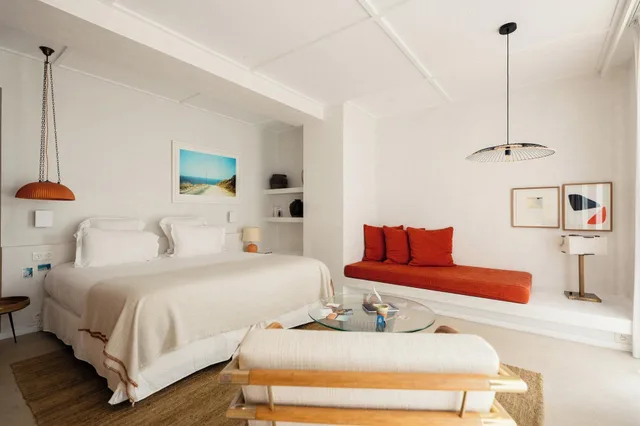 غرفة بريستيج، Hotel Les Roches Rouges 2/8