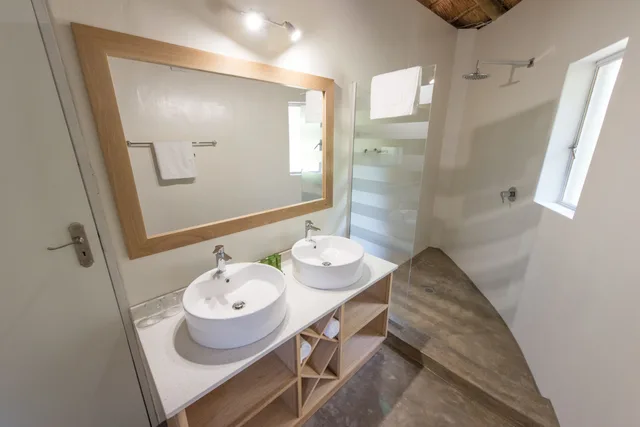 Standard, Twin Beds, Aha Sefapane Lodges And Safaris 6/6