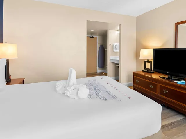 غرفة بسرير كوين لذوي الإعاقة، Best Western Potomac Mills 2/4