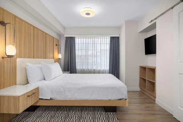 جناح بسرير كوين مع أريكة لذوي الإعاقة، Homewood Suites By Hilton San Diego Airport Liberty Station 2/6