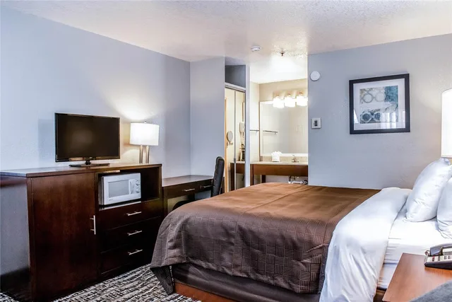 غرفة بسرير كينج، Clarion Hotel By Humboldt Bay 3/4