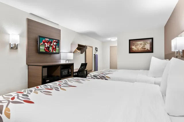 غرفة سوبيريور بسريرين كوين، Red Roof Inn Harrisburg North 2/4