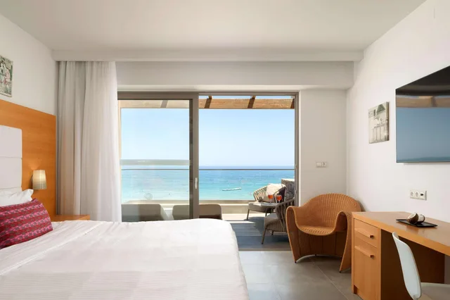 2 Bedrooms, Grand, Deluxe, Suite, Beach Side, 2 Bathrooms، High Beach Resort & Spa 1/4