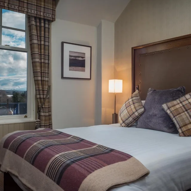 Guest Room, Single, Cairngorm Hotel 2/5