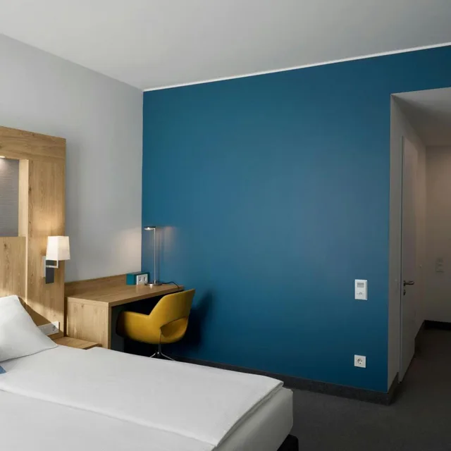 Standard, King Bed, Street View، Four Points Flex by Sheraton Bochum 3/5