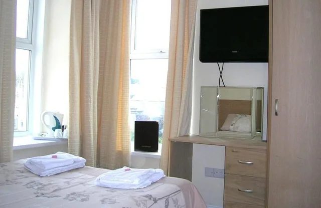 Harrington Guest House, Newquay 11/50