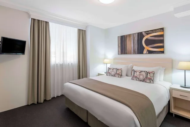 شقة بسريرين منفصلين بإطلالة على المدينة بغرفة نوم واحدة، Oaks Sydney Castlereagh Suites 4/10