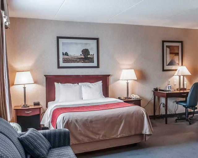 غرفة بسرير كينج، Comfort Inn Mississauga 10/10