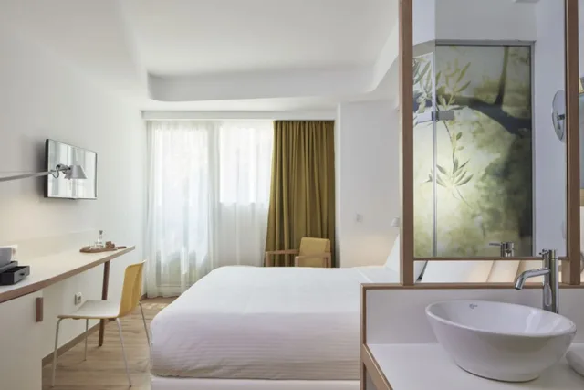 Popular-Classic، Olive Green Hotel 4/4