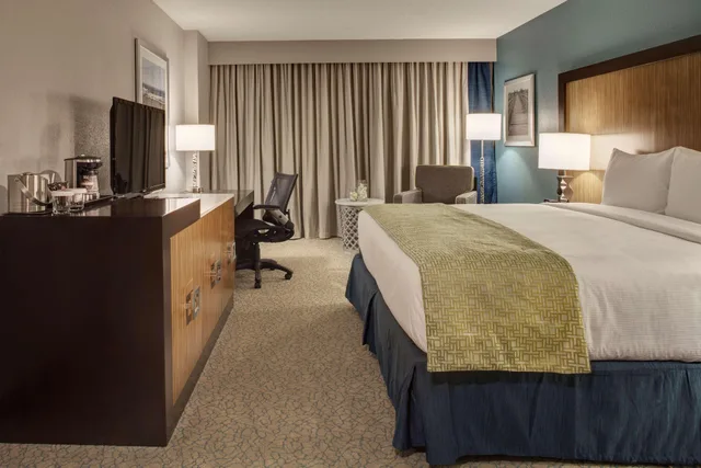استوديو بسرير كينج، Doubletree By Hilton Hotel Jacksonville Airport 1/4