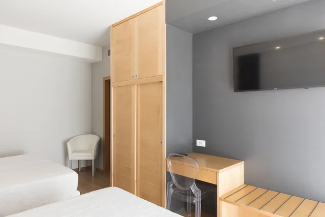 1 Bedroom, Deluxe, Quadruple, Pool View, Balcony, Concord 5/7