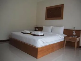 غرفة بشرفة، Crystal Lamai Hotel 1/1