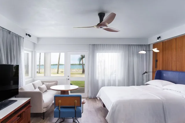 Room, King Bed, Ocean Front، Sheraton Fiji Golf and Beach Resort 2/5