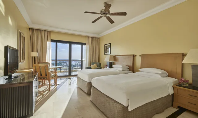 Room, King Bed, Sea Front, Park Regency Sharm El Sheikh 4/8