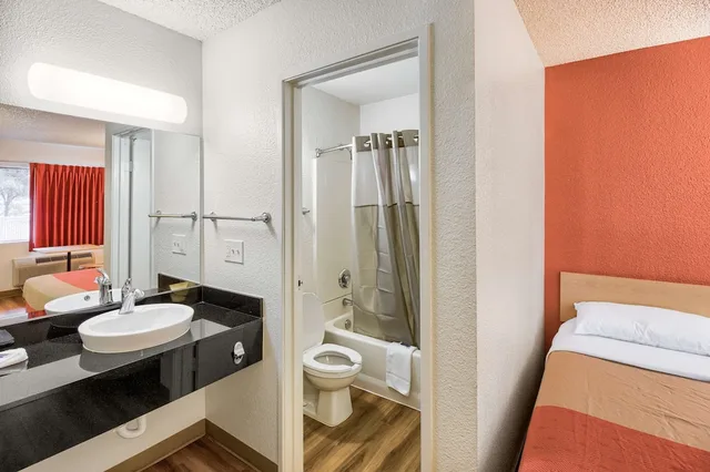 غرفة ديلوكس بسرير كوين، Motel6 Everett, WA - South 5/5