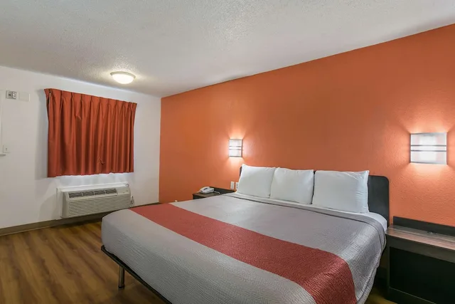 غرفة ديلوكس بسرير كوين لذوي الإعاقة، Motel6 Dothan, AL 1/6