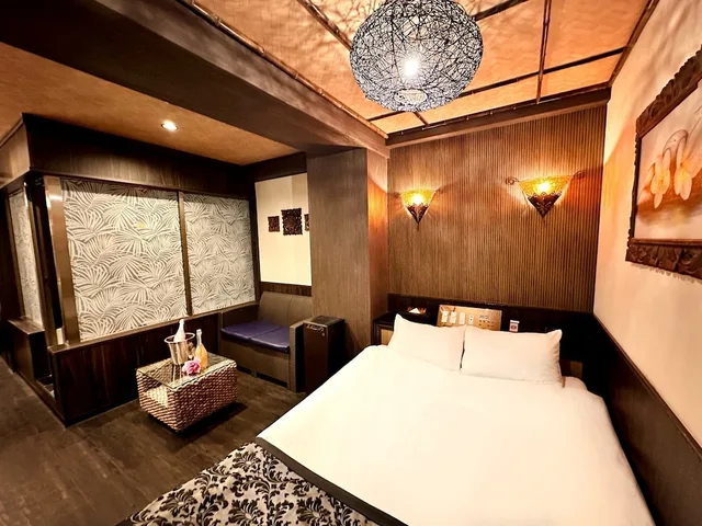 Moderate, Queen Bed, Smoking، Hotel Gran Bali Resort 7/10