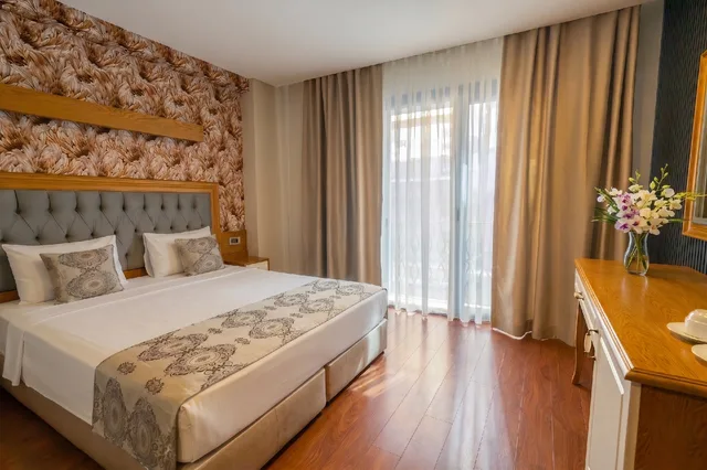 غرفة قياسية بسريرين منفصلين، Eliza Hotel 2/3