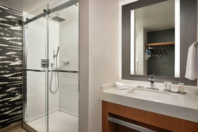 غرفة بسرير كينج، Fort Collins Marriott 3/6