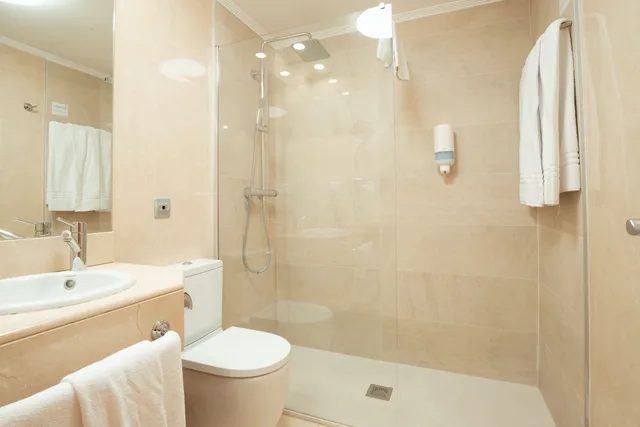 غرفة قياسية بسرير مزدوج أو سريرين منفصلين، Hotel Sancho Ramirez Formerly Tryp Sancho Ramirez 3/3