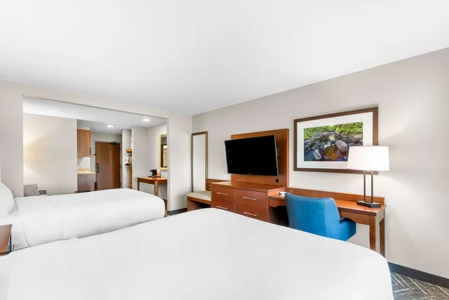 جناح بسريرين كوين، Comfort Inn and Suites Mountain Iron And Virginia 1/2