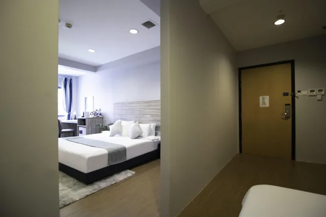 غرفة عائلية بحوض استحمام، Victoria Hotel, a NuVe Group Collection 6/6