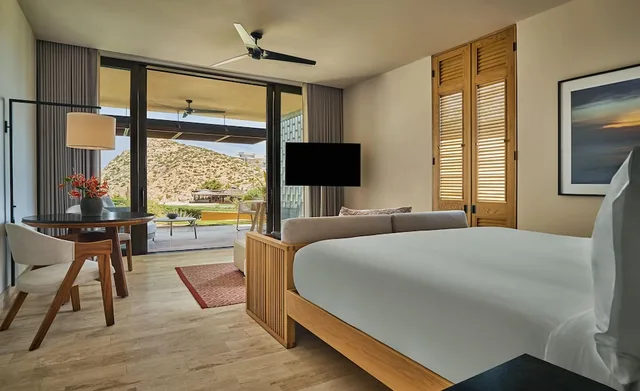Room, King Bed, with View, Montage Los Cabos 1/4