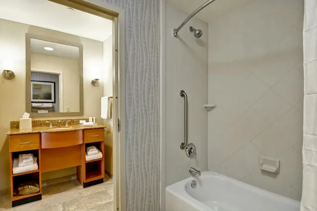 1 Bedroom, Suite, King Bed, Homewood Suites by Hilton Mobile East Bay Daphne 4/5