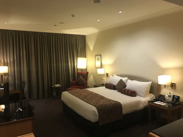 غرفة كلوب جونيور بسرير كينج، Duxton Hotel 3/5
