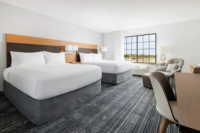 استوديو بسريرين كوين لذوي الإعاقة، TOWNEPLACE SUITES ROSWELL 1/4