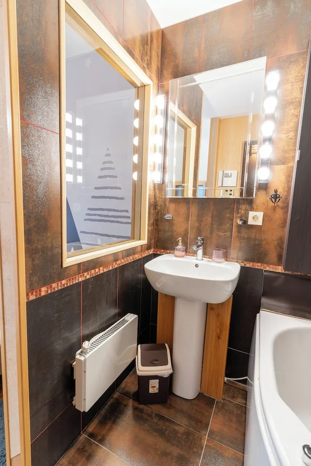 شقة ديلوكس بسرير كوين بإطلالة على المدينة مع أريكة، Privilege Suites By Central Park 8/10