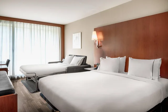 غرفة ثلاثية بسرير كينج مع أريكة، Ac Hotel La Rioja 3/6