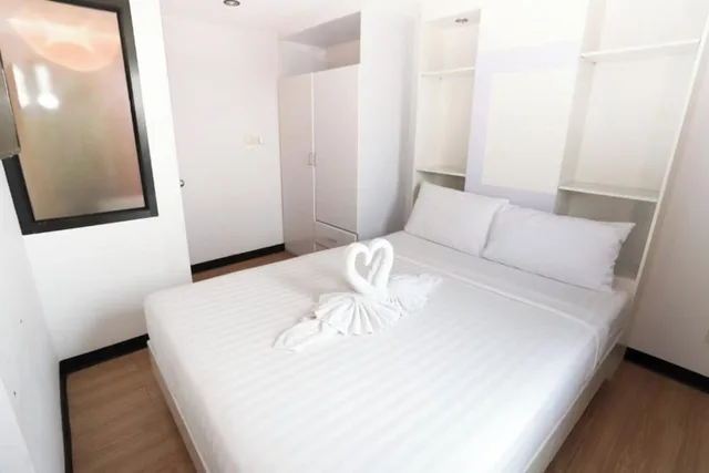 غرفة عائلية بسرير كوين وسرير فردي، C Tower Hotel 1/6