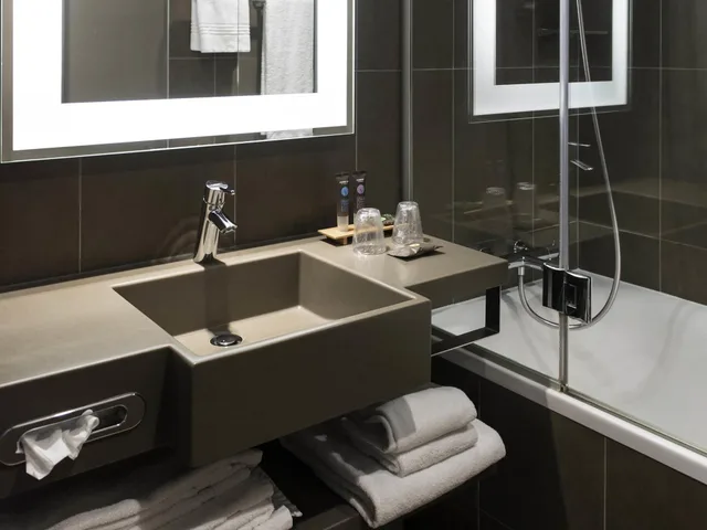 Premium, Superior, Multiple Beds، NOVOTEL BRUSSELS AIRPORT 9/10