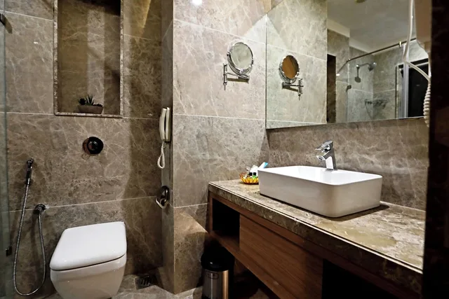 غرفة تنفيذية بسرير كينج، Vits Devbhumi Hotel 2/3