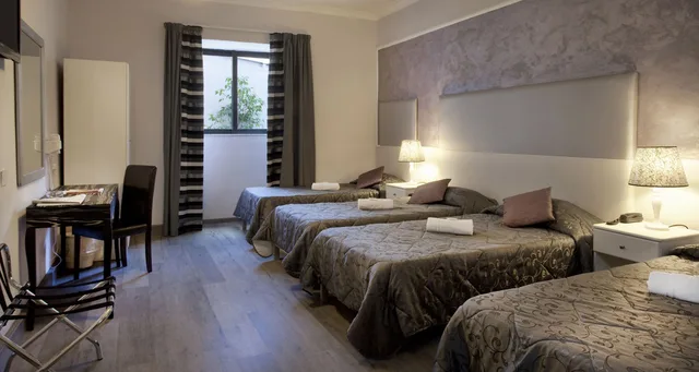 غرفة رباعية، SLIEMA MARINA HOTEL 2/3
