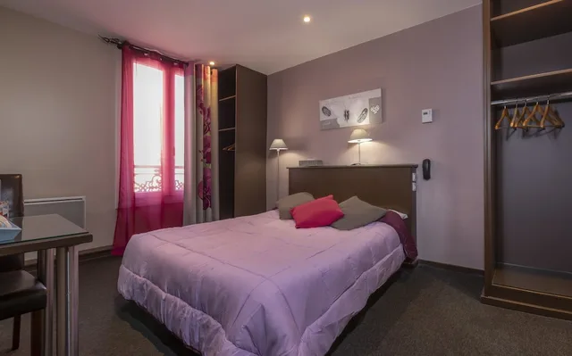 غرفة قياسية بسرير كينج، MONTSOURIS ORLEANS HOTEL 9/10