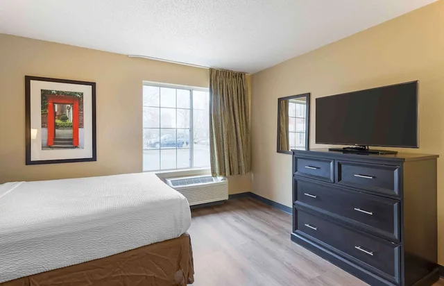استوديو بسرير كوين لذوي الإعاقة، Extended Stay America Select Suites - St. Louis - Airport - Central 1/4