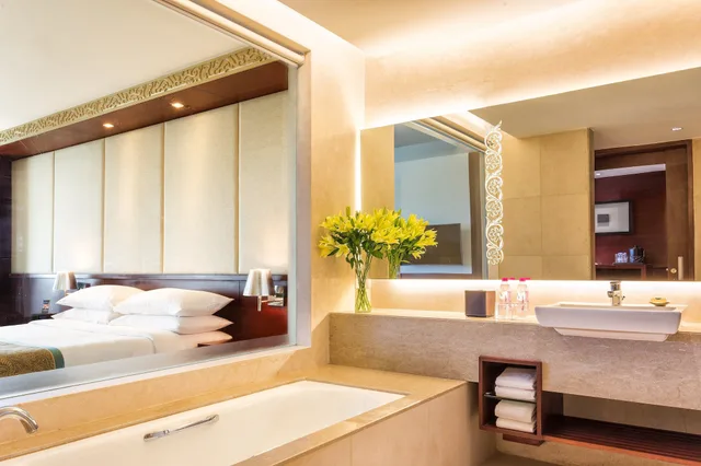 غرفة قياسية بسريرين منفصلين، Crowne Plaza Ahmedabad City Centre 4/4