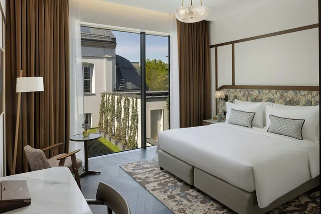 Heritage, King Bed، Stradom House, Autograph Collection 3/10