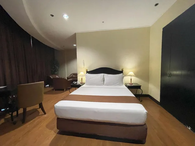 جناح، Golden Peak Hotel and Suites powered by Cocotel 3/10