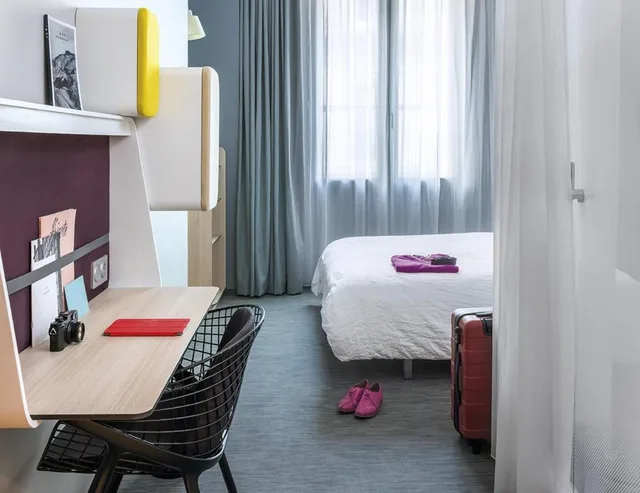 غرفة بسرير مزدوج، OKKO Hotels Lyon Centre 1/3