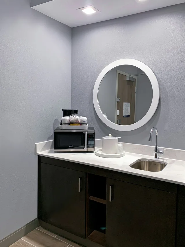 Studio, King Bed, Hampton Inn and Suites Houston East Beltway 8 3/5