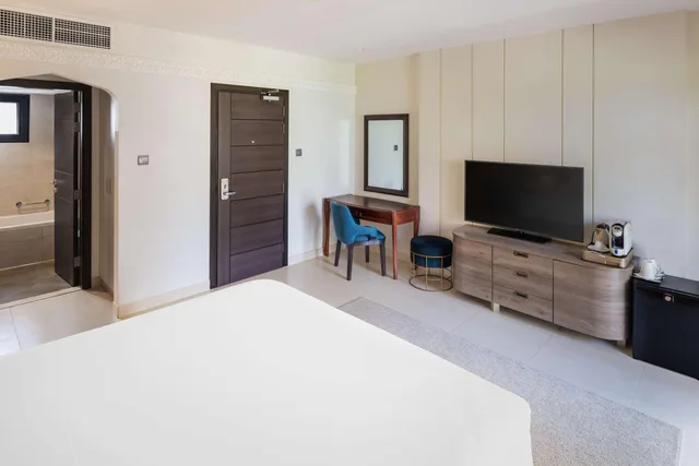 1 Bedroom, Duplex Sl, Villa, Terrace، Radisson Blu Hotel & Resort Al Ain 5/10