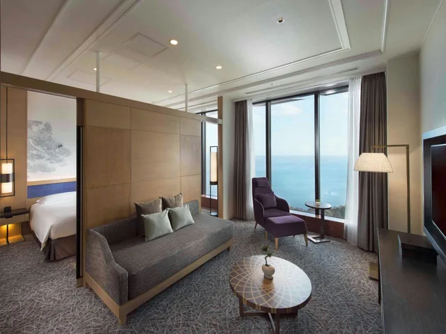 جناح جونيور بسريرين منفصلين، Hilton Odawara Resort And Spa 2/2