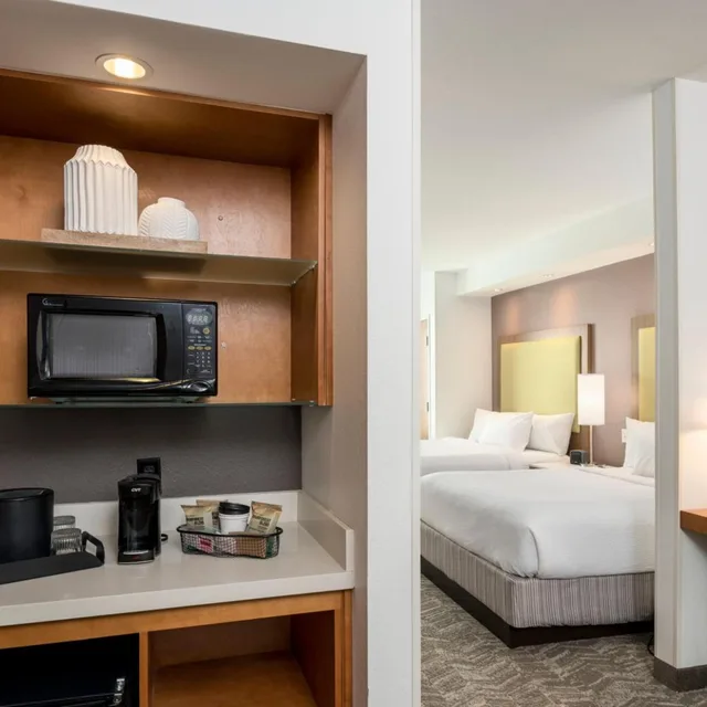 جناح بسريرين كوين مع أريكة بحوض استحمام لذوي الإعاقة، Springhill Suites By Marriott Lafayette South At River Ranch 5/5